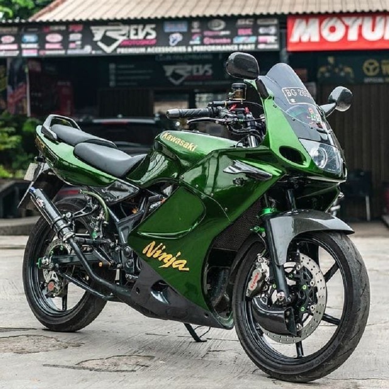 Kawasaki Ninja R, Motor 2 Tak dengan Desain Gagah dan Sporty